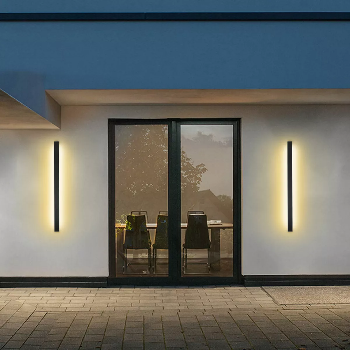 Long outdoor wall light outlet