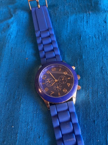 Darice Blue Analog Wrist Watch