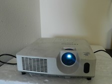 Hitachi CP-X2511 3 LCD Projector