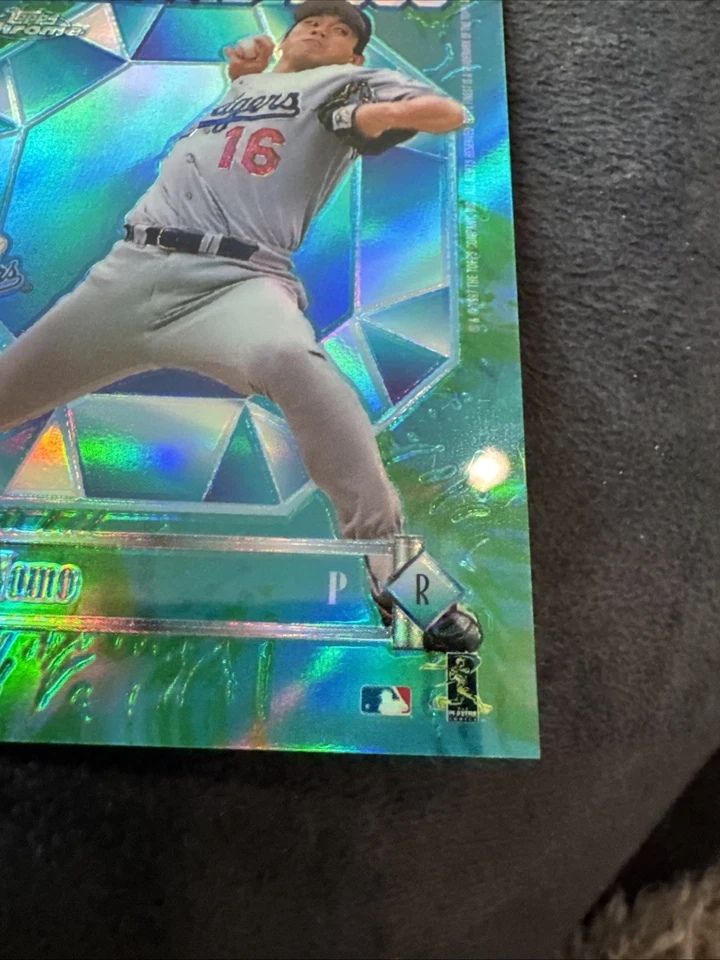 Mike Piazza Hideo Nomo 1997 Topps Chrome Diamond Duos Refractor - Image 2 of 4