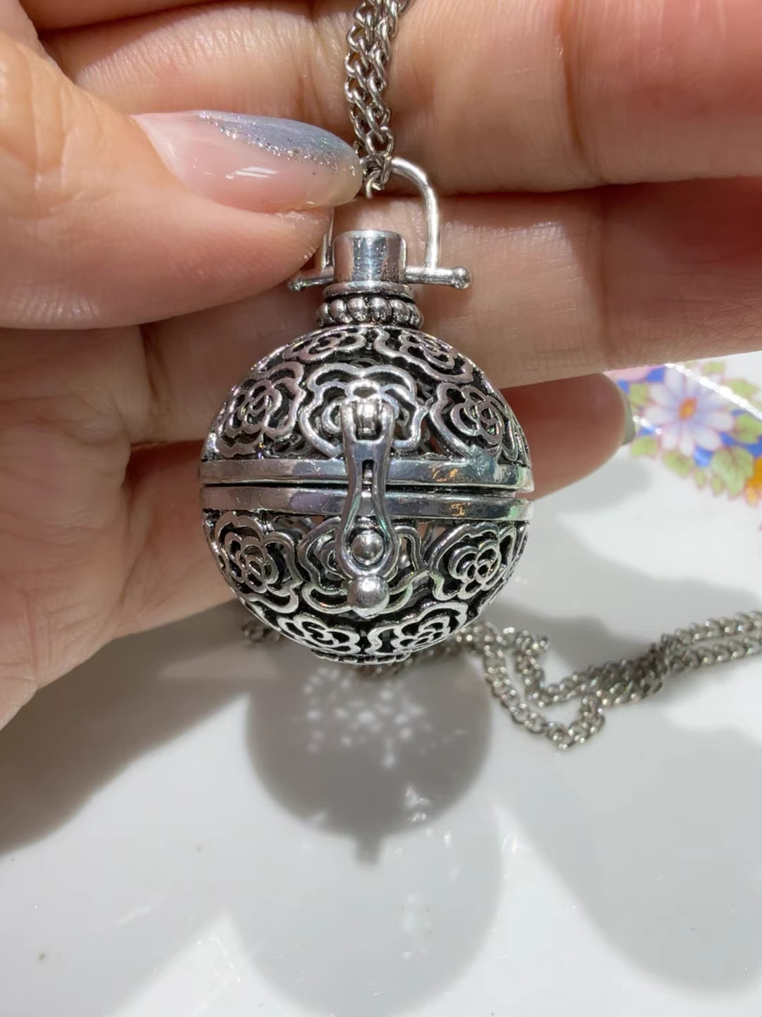 Pretty Silver Coloured 'Aromatherapy' Necklace / … - image 2