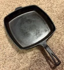 WAGNER WARE 10-11" Square Cast Iron Skillet Thumb Print Handle 1960's USA VTG