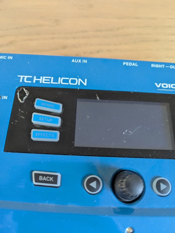 TC HELICON VoiceLive Play - Harmony and Effects for Singers - Image 2 of 4