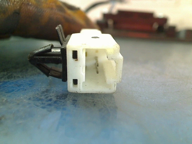 MANIJA MALETERO SUZUKI KIZASHI (FRE/FRF) SEDÁN 2.4 16V 4x4 (J24B) 2011 Foto 4 de 4