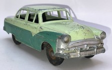 1954 Ford Crestline Sedan Promo Friction 124 Renwal 2-tone Green Metal G-vg
