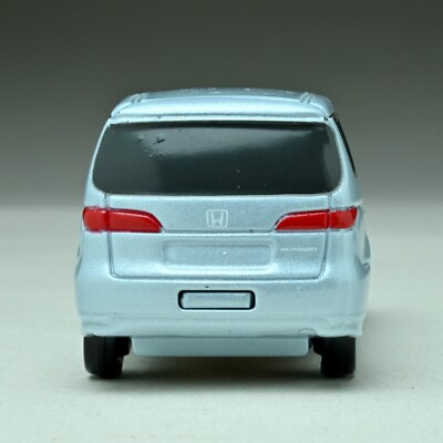 Tomica No. 28 Honda Elysion Made in China by Tomy, 2004 Diceast