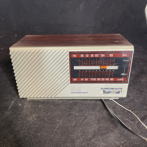 Soundesign AM FM Table Radio Model 3030 Sound Design Vintage 80’s | eBay