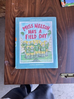 Vintage 1985 Scholastic Books Miss Nelson Has A Field Day