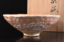 F7611: Japanese Shino-ware White glaze Wave painting TEA BOWL w/signed box