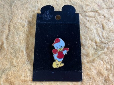 S12-24 DISNEY PIN - HUEY DUCK PIN - 2002 - NEW