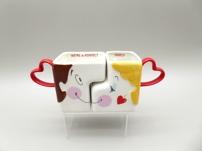 Vintage Enesco ''We're a Perfect Match'' Kissing Mugs Set 1986 Korea *Never Used*