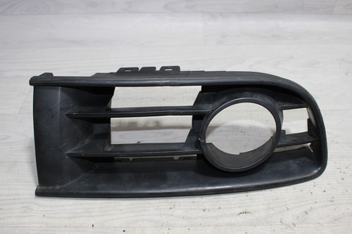 Blende Nebelscheinwerfer Gitter Rechts 6Q0853666C Volkswagen Polo 9N Bj,03