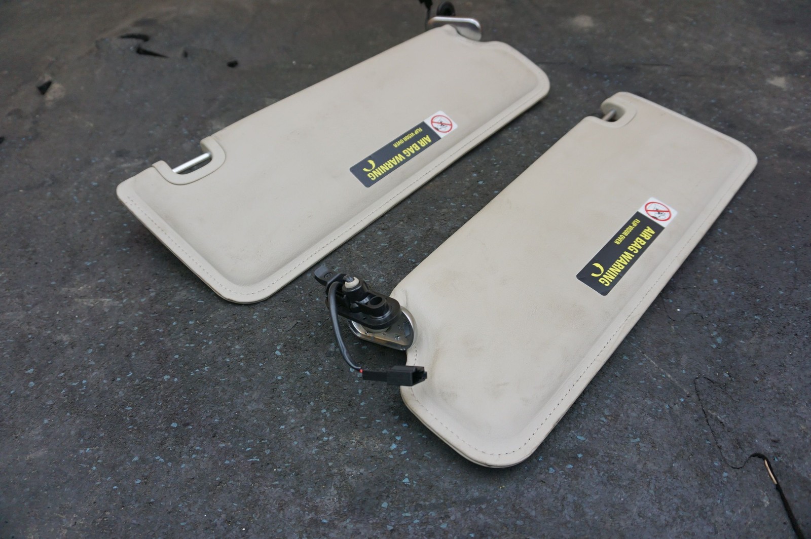 Set 2 Left Right Sun Visor Shade Mirror 3W0857551 Bentley Flying Spur GT GTC