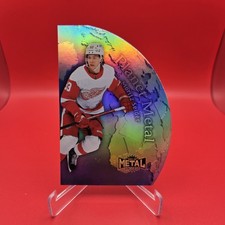 MORITZ SEIDER 2021-22 Metal Universe Planet Metal Insert PM-16 Detroit Red Wings