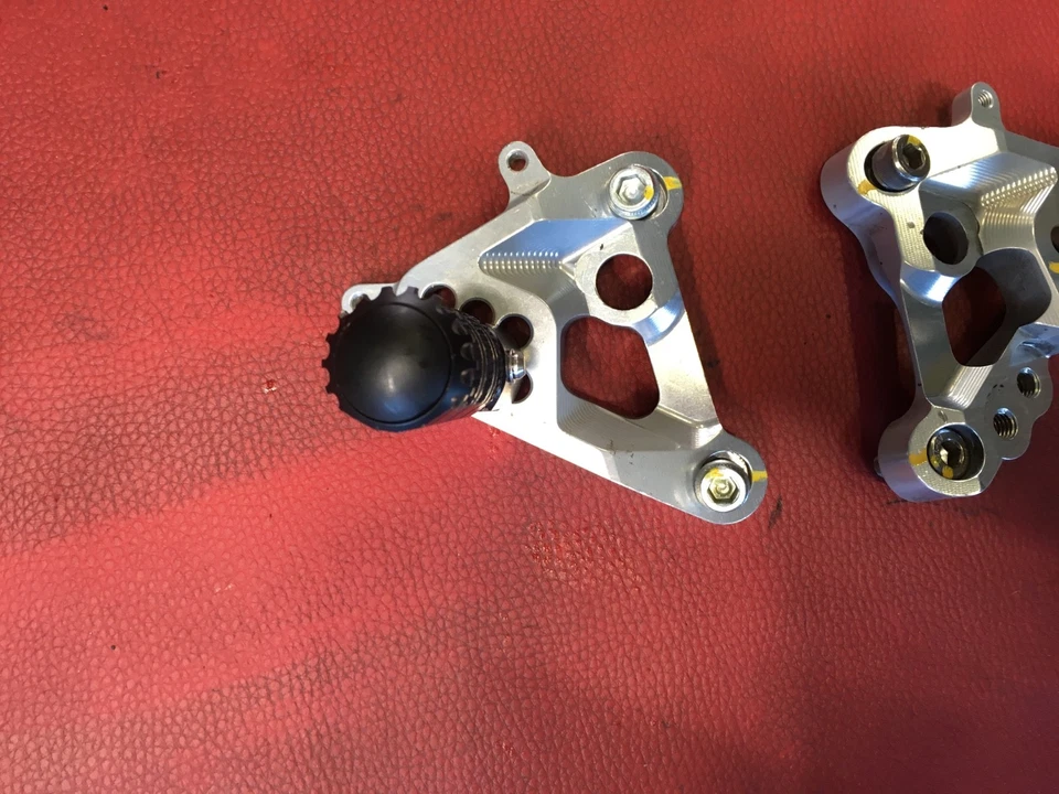 D65 Ducati 1098 1198 848 Fußraste Fußraster Racing Fußrastenanlage - Bild 3 von 4