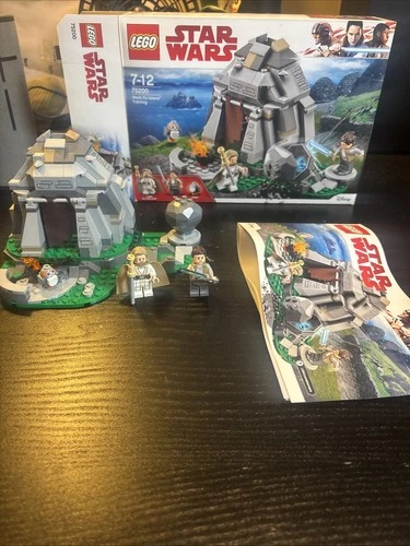 Lego Star Wars Ahch-To Island Training (75200)