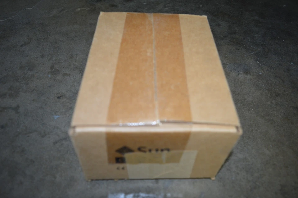 New Sun 540-7407-02 146GB 10K 16MB Cache 3.0Gbps SAS 2.5 Hard Drive for M9000 - Image 2 of 2