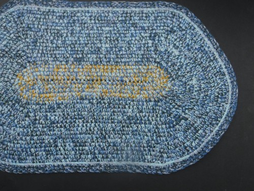 Vtg~Handmade~Crocheted Yarn~Rag~Rug 20x34" Oblong~Farmhouse~Primitive~Lays Flat! - Picture 8 of 15