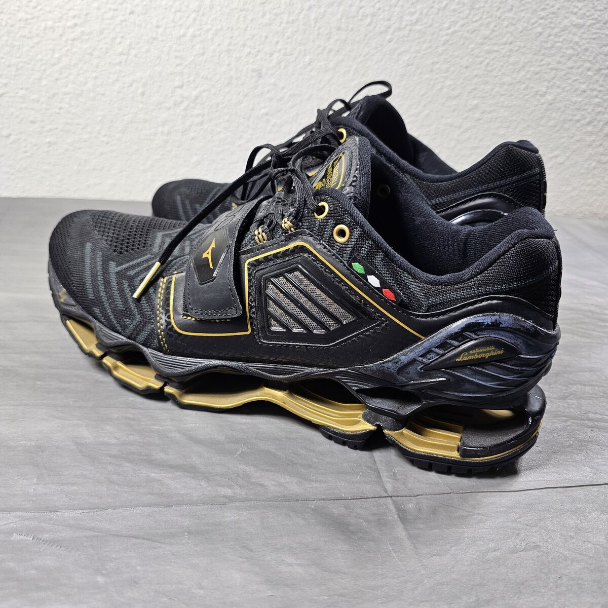 Limited Edition Mizuno Wave Tenjin 4 Lamborghini J1GC196751 Limited Edition Mizuno Wave Tenjin 4 Lamborghini J1GC196751