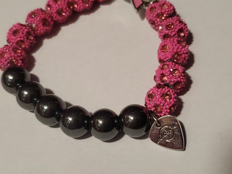 HARD ROCK CAFE PINKTOBER BREAST CANCER AWARENESS BRACELET HEMATITE PINK CRYSTAL 
