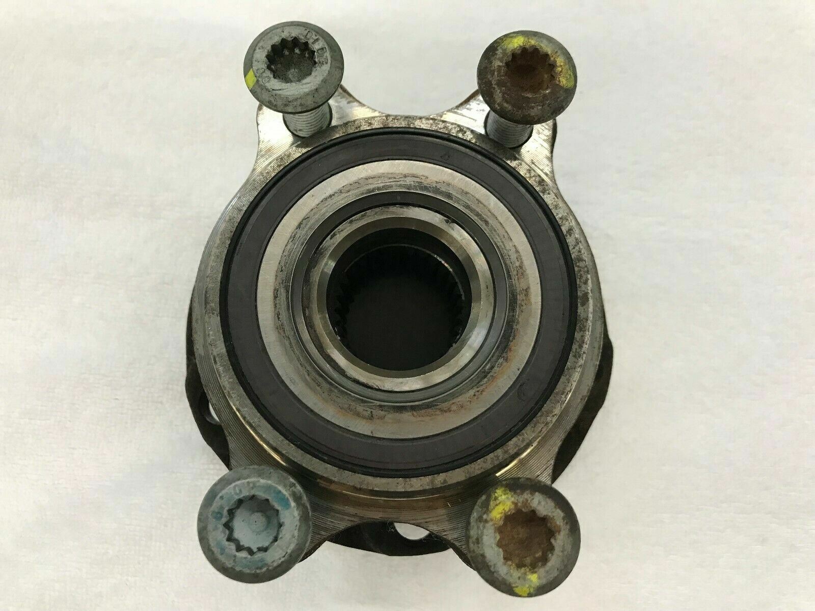 LAMBORGHINI GALLARDO COUPE SPYDER REAR HUB WITH BEARING WHEEL HUB OEM 4E0407625D