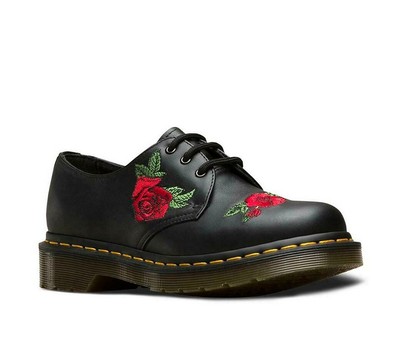 vonda shoes