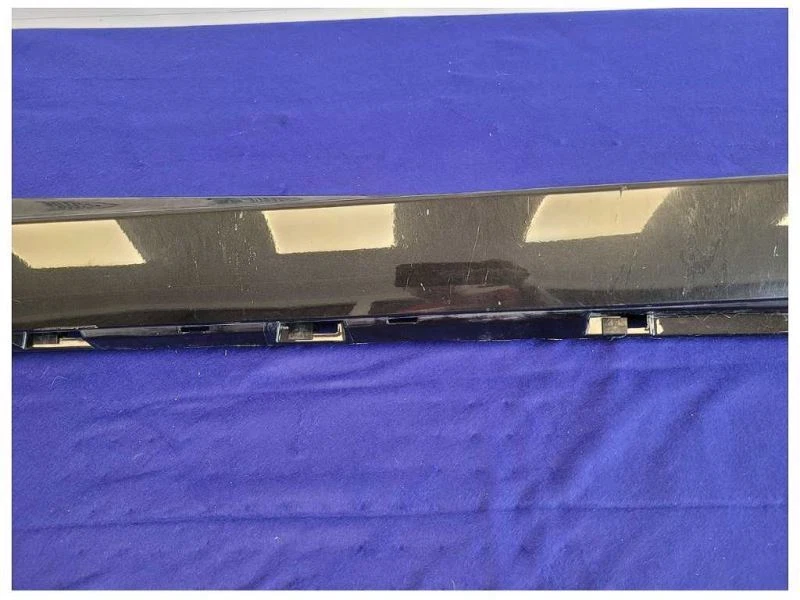 Chevrolet SS 2014-2015 sedán 6,2 L panel basculante inferior del conductor moldeado negro 2350 Foto 4 de 4