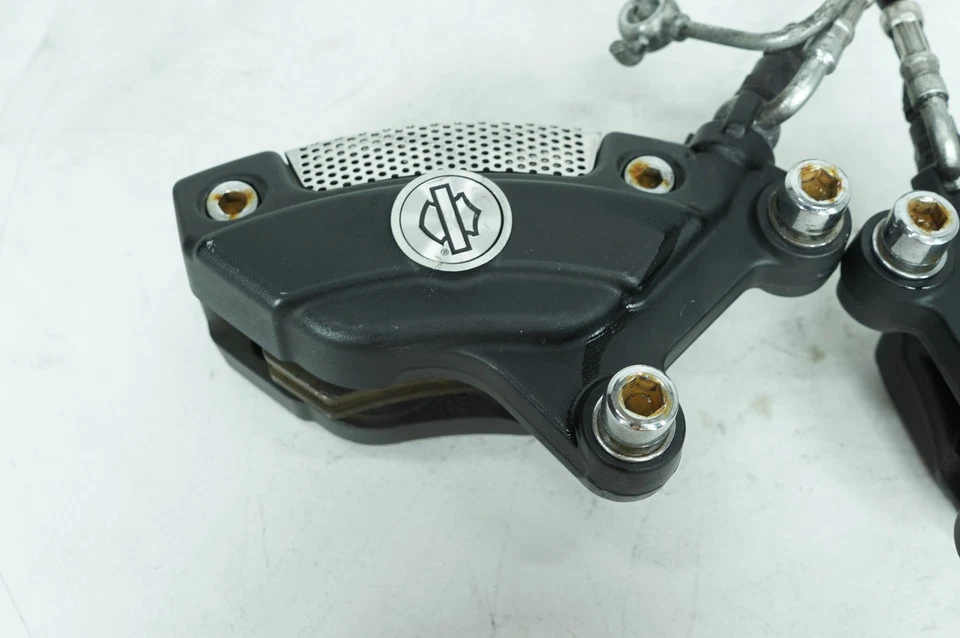 12 Harley Touring Electra Glide Ultra OEM 左前制动卡钳和线 — 第 3/4 张图片