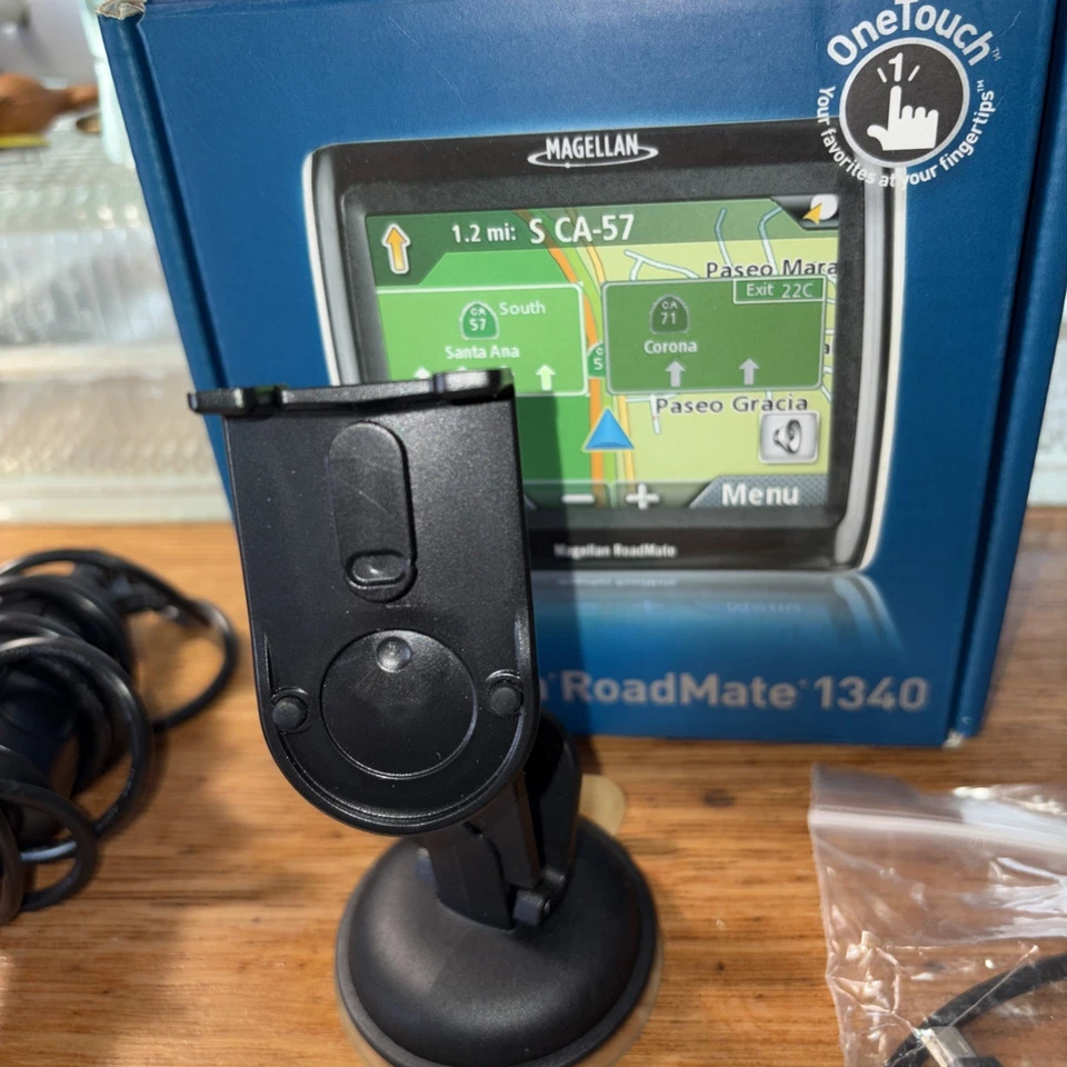 Magellan RoadMate 1340 GPS.  Tested Works! - Image 3 of 4
