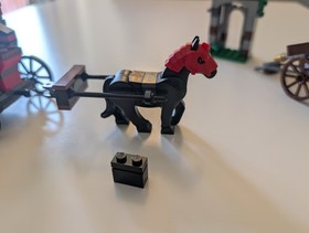 LEGO 70401 Gold Getaway Castle COMPLETE No manual No Box