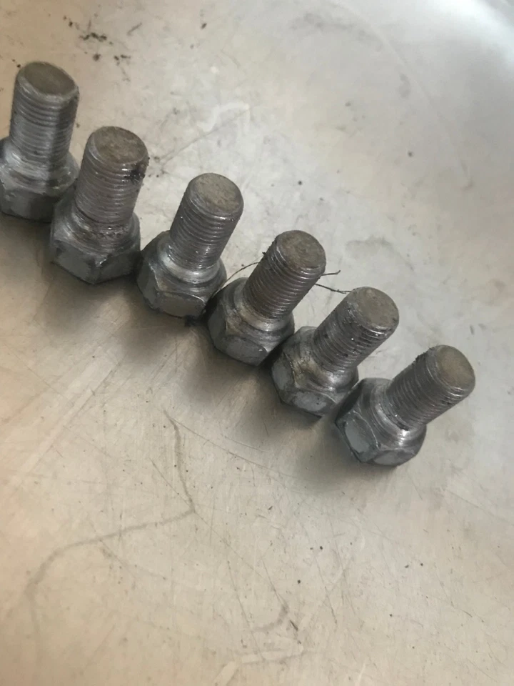 Tornillos de tuerca trasera Case Ingersoll 448 Onan B48M - tuercas Foto 3 de 4