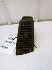 2004-2007 CADILLAC CTS LEFT OF DRIVER AIR VENT TRIM A/C TRIM OEM 25703818