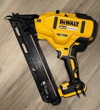 DEWALT DCN650B 20V Finish Nailer