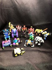 Vintage Lot Of 16 LGTI Galoob Micro Machines Z-Bots Action Figures 1990's Zbots