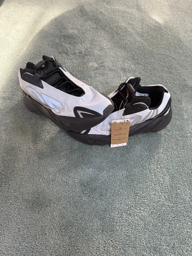 Taglia 6 5 Adidas Yeezy Boost 700 MNVN Tinta Blu SCATOLA DI RICAMBIO