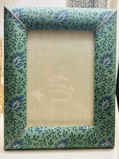 Wonderful Pierre Deux 8x 10  Fabric Covered Picture Frame