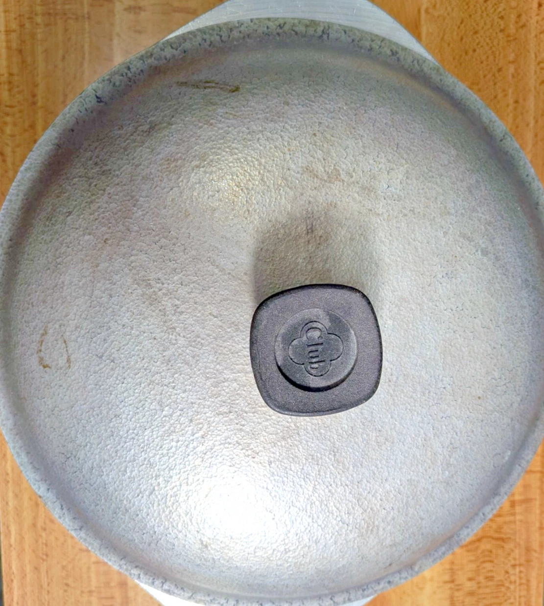 Club dutch oven roaster vintage w lid hammered cast aluminum double handles