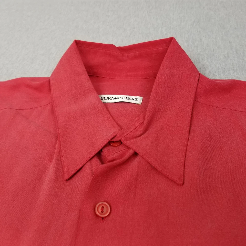 Camisa Birmania Bibas Para Hombre Mediana Manga Corta 100% Seda Abotonada Bolsillos Rojos Nueva Foto 4 de 4
