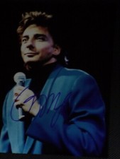 Barry Manilow Live signed photo 8 x 10