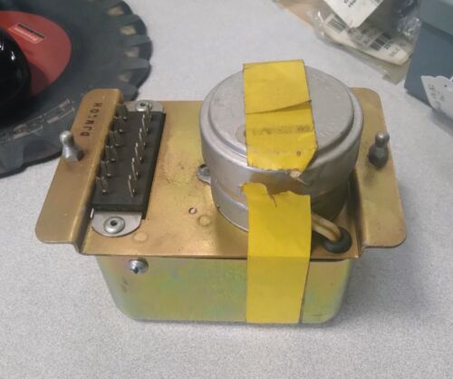 TIMOFIER U300/A AUTOMATIC ASSEMBLY A-110-10 - Picture 3 of 4