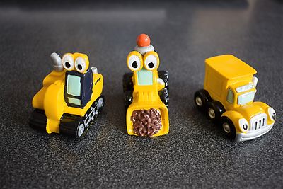 KLEINE HARZBAUFAHRZEUGE DUMP LKW JCB ERDMOVER BAUMANN KUCHENAUFLEGER