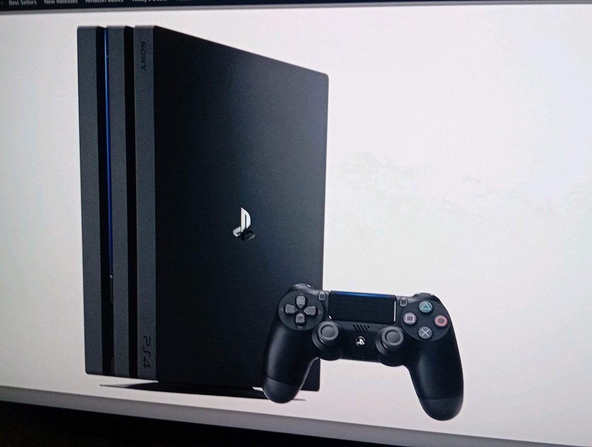中古】PS4 Pro CUH-7000B Jet Black 1TB 赤2Pコントローラなどおまけ付