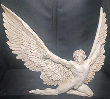 Ancient Icarus Winged Man Wall Sculpture 11 Inch Made By TOSCANO, EXCELLENT COND