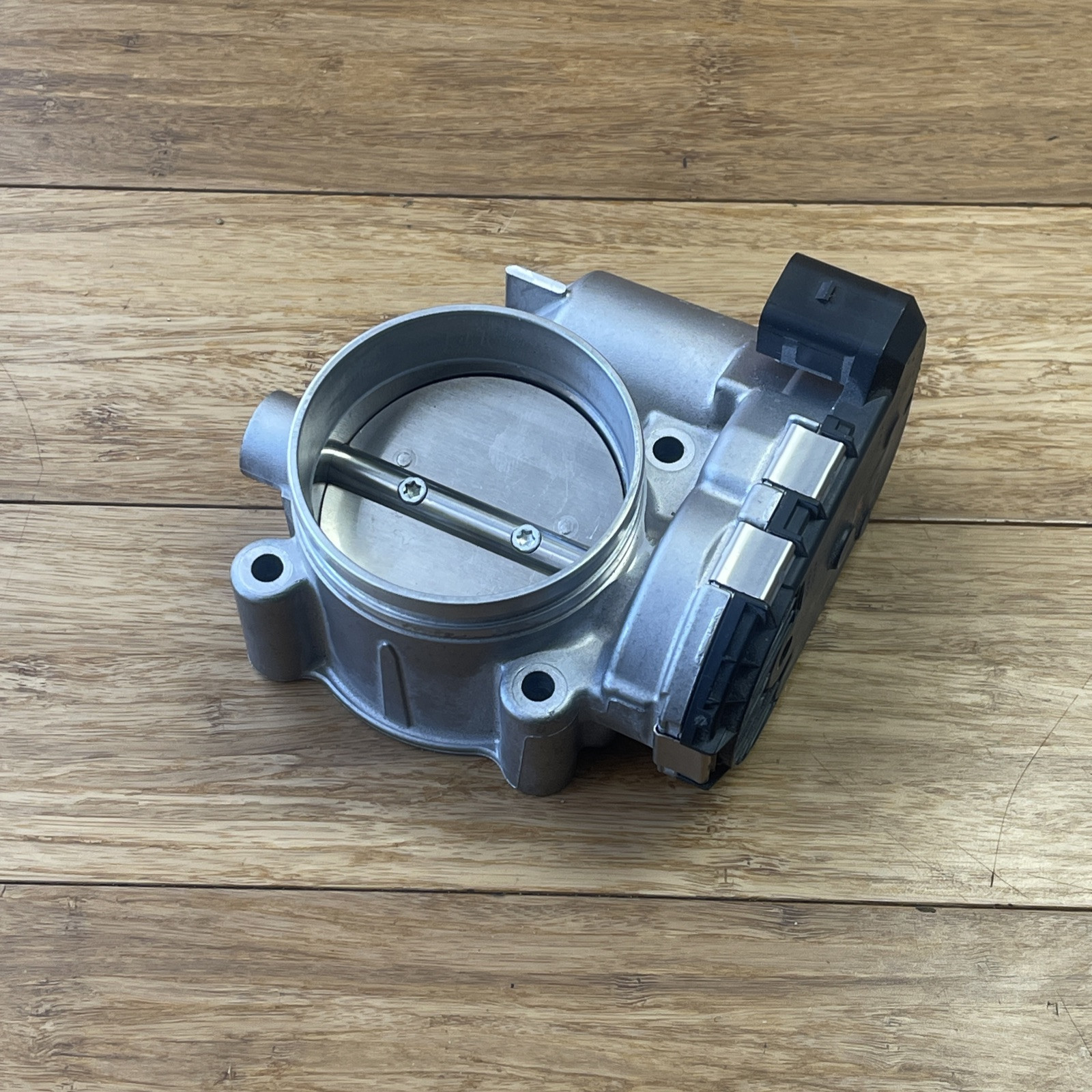 2015-2026 Ferrari California T 3.9L Throttle Body Assembly 3K Miles OEM
