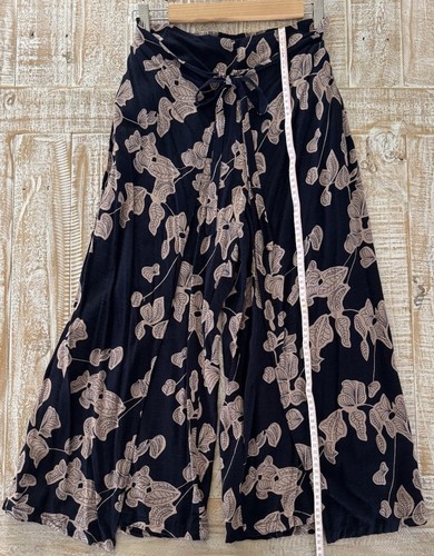 3/4 Wide Leg Pants With Front Tie Elastic Back Boho Womans Size 10/12 - Blue - Picture 7 of 11