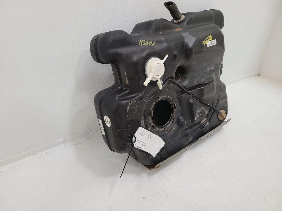 2009-2014 VOLKSWAGEN ROUTAN Fuel Tank 20 Gal 7B0201060 09-14      - Image 3 of 4