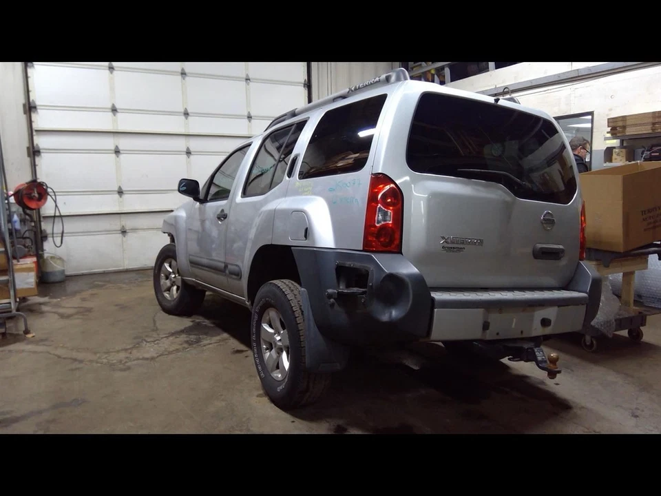 2009-2015 XTERRA Right Wiper Arm 1547630 - Image 4 of 4