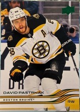 2025-26 UD Series 1 Holiday Edition Green David Pastrnak  #7 Bruins