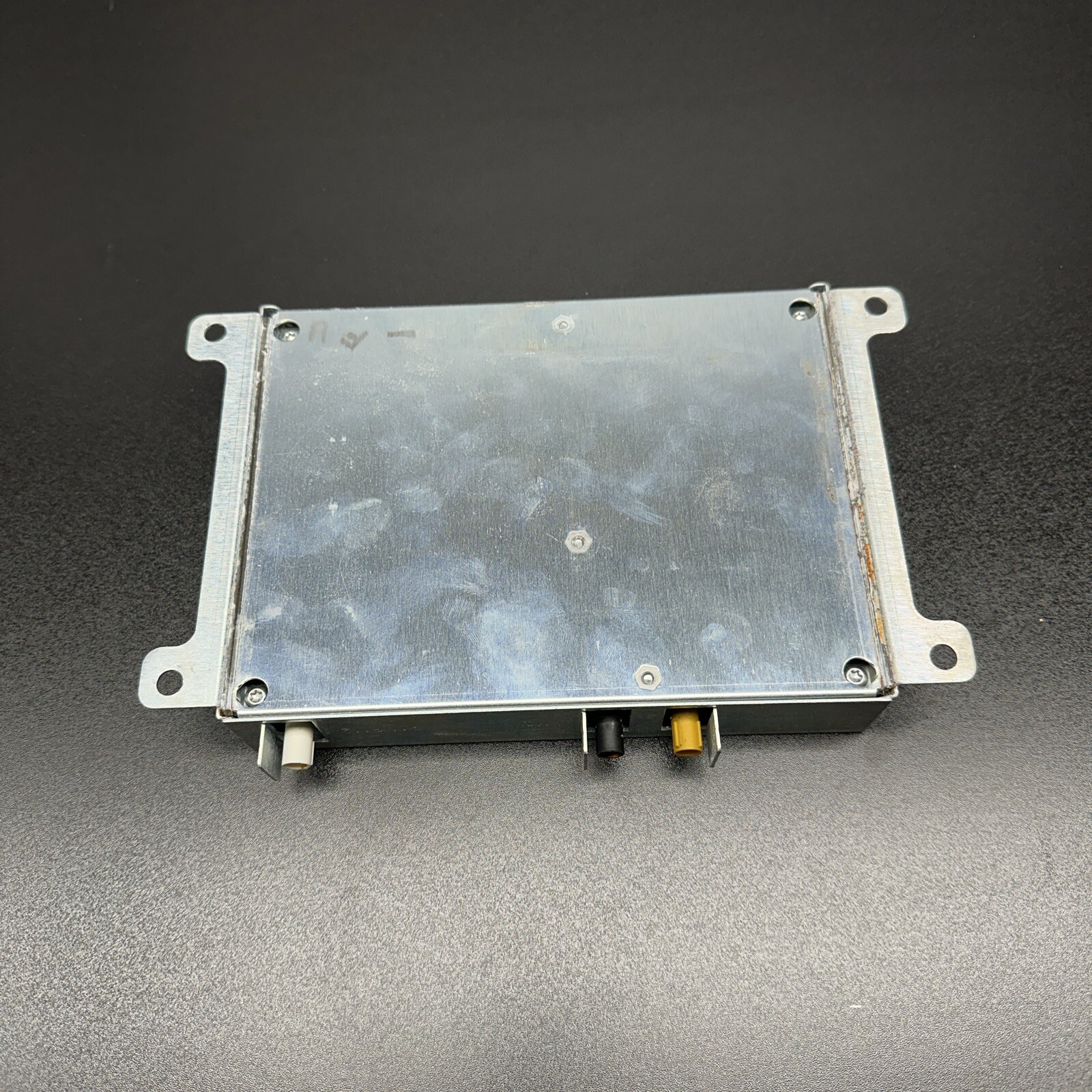 09-13 Maserati Quattroporte M139 Audio Tuner Controle Module Bose 218295 OEM 24k