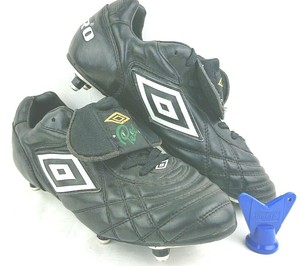 pele football boots